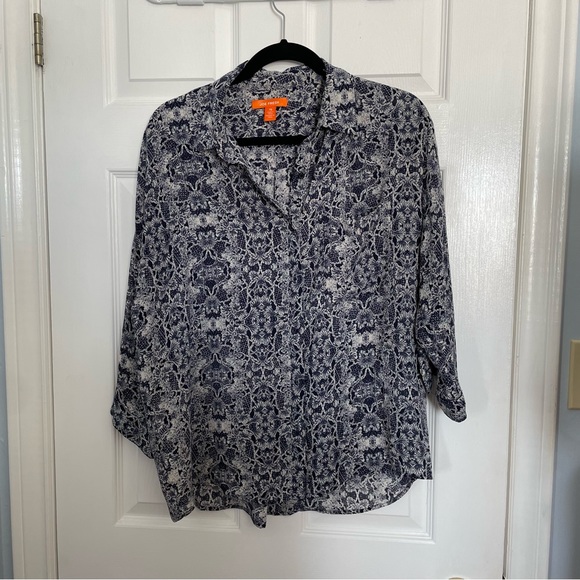 Dressy Top Lot (Six total) - Picture 3 of 6